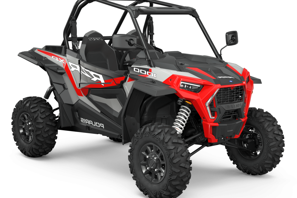 Rode en zwarte Polaris RZR XP 1000 side-by-side off-road voertuig